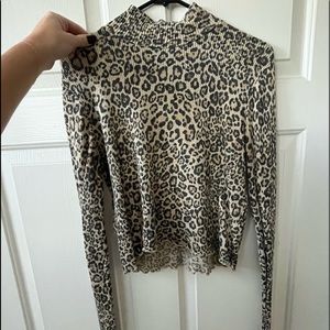 Cheetah turtle neck